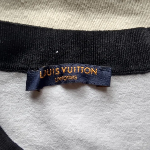 Louis Vuitton white&black sweater, small - Picture 3 of 3